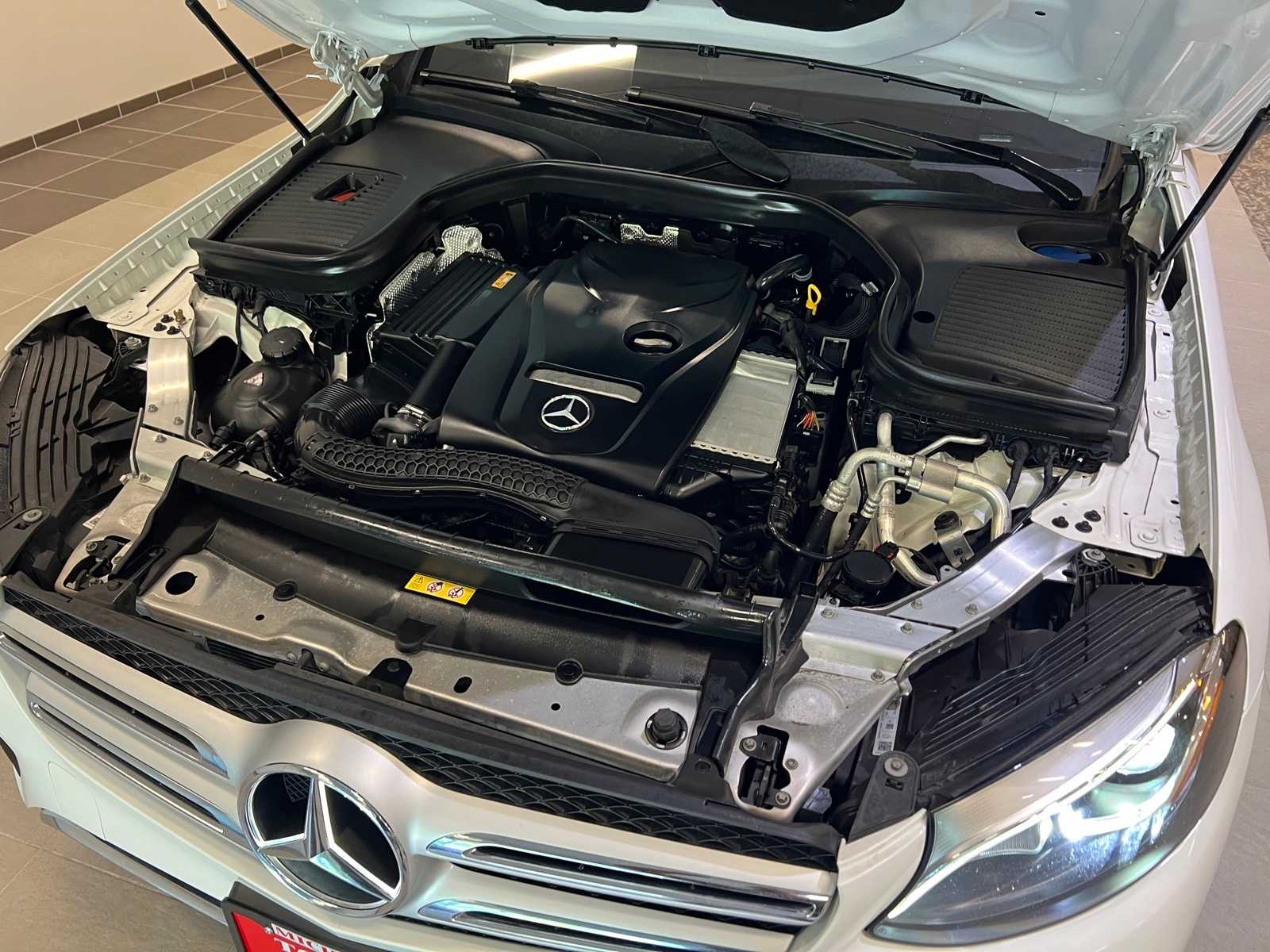 Thumbnail: 2018 Mercedes-Benz GLC - 9