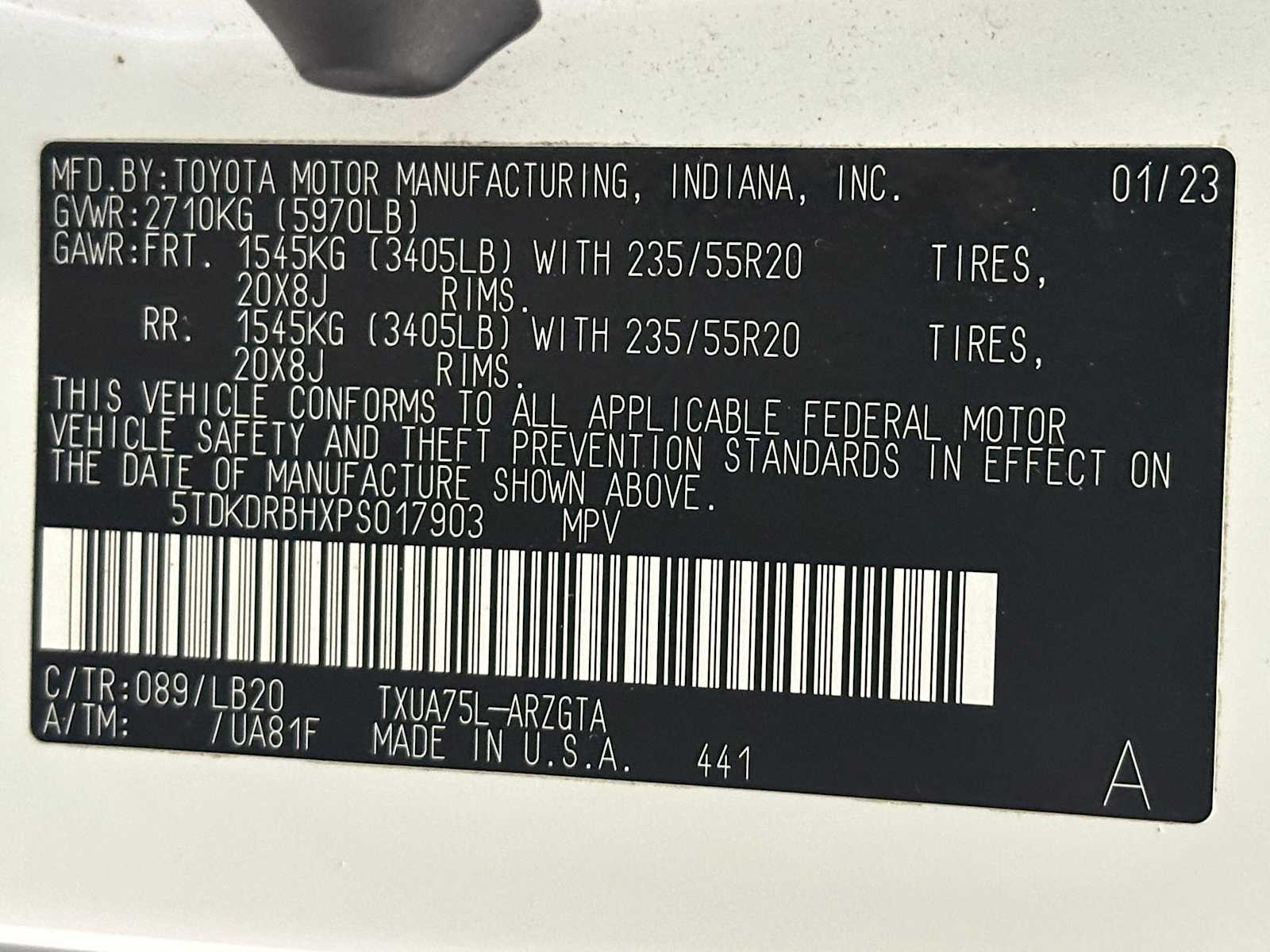 Thumbnail: 2023 Toyota Highlander - 33