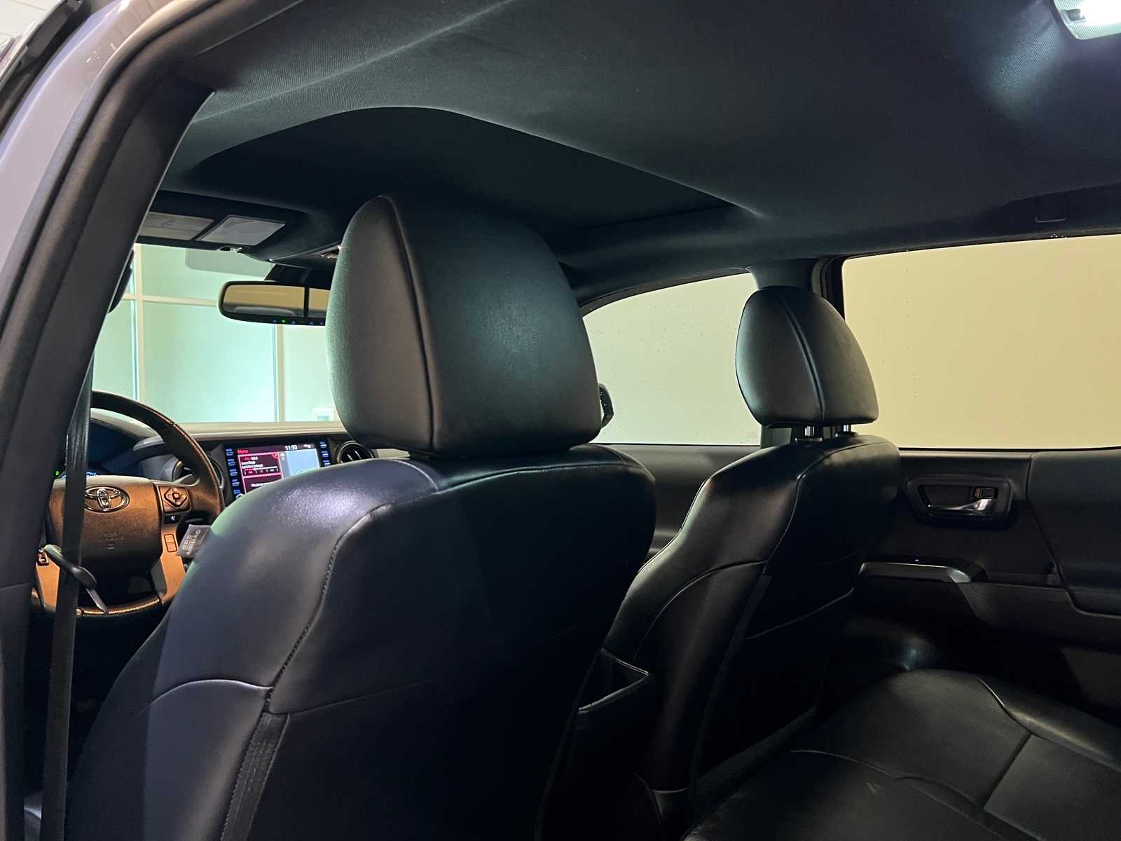 Thumbnail: 2020 Toyota Tacoma - 12