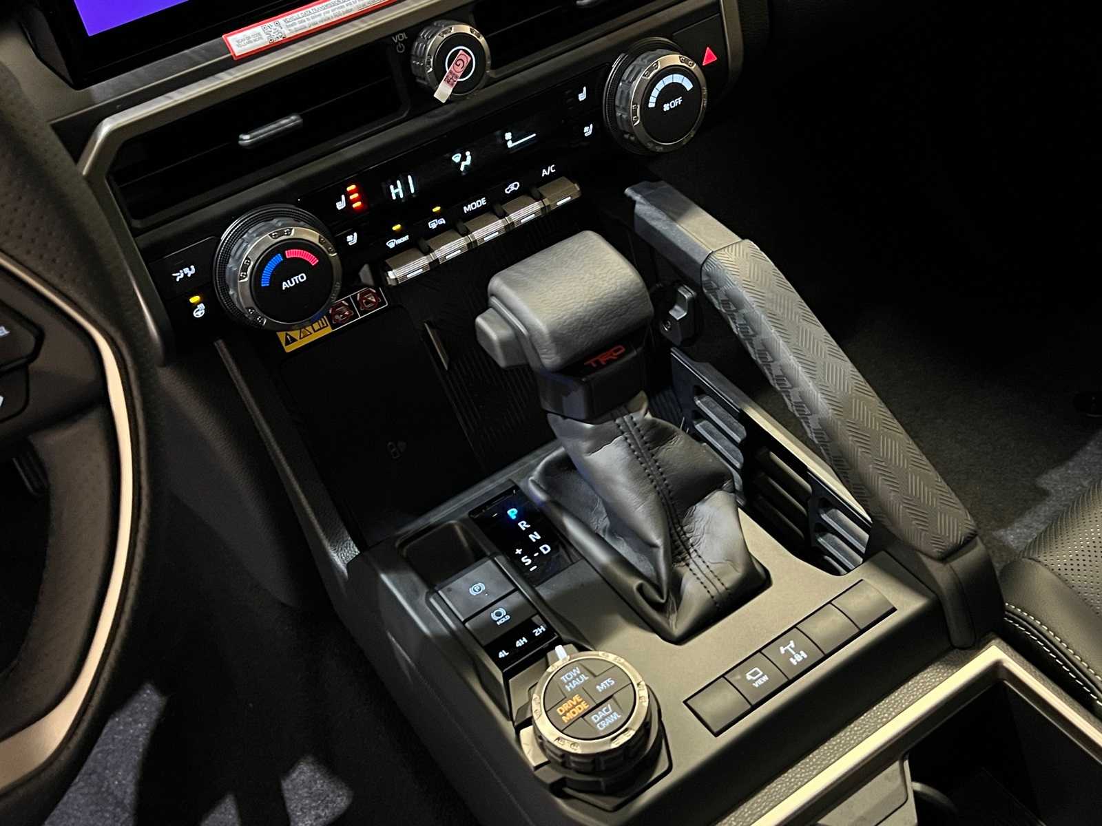 Thumbnail: 2025 Toyota 4Runner - 24