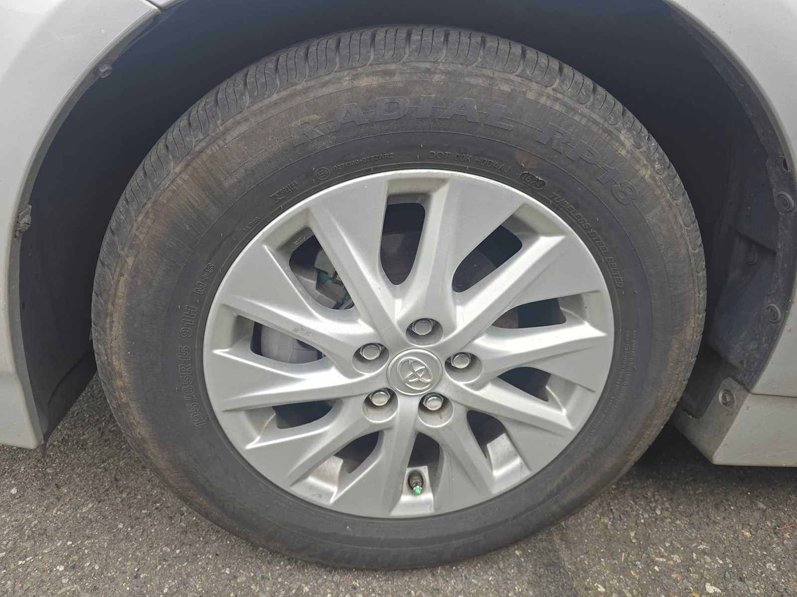 Thumbnail: 2013 Toyota Prius - 4
