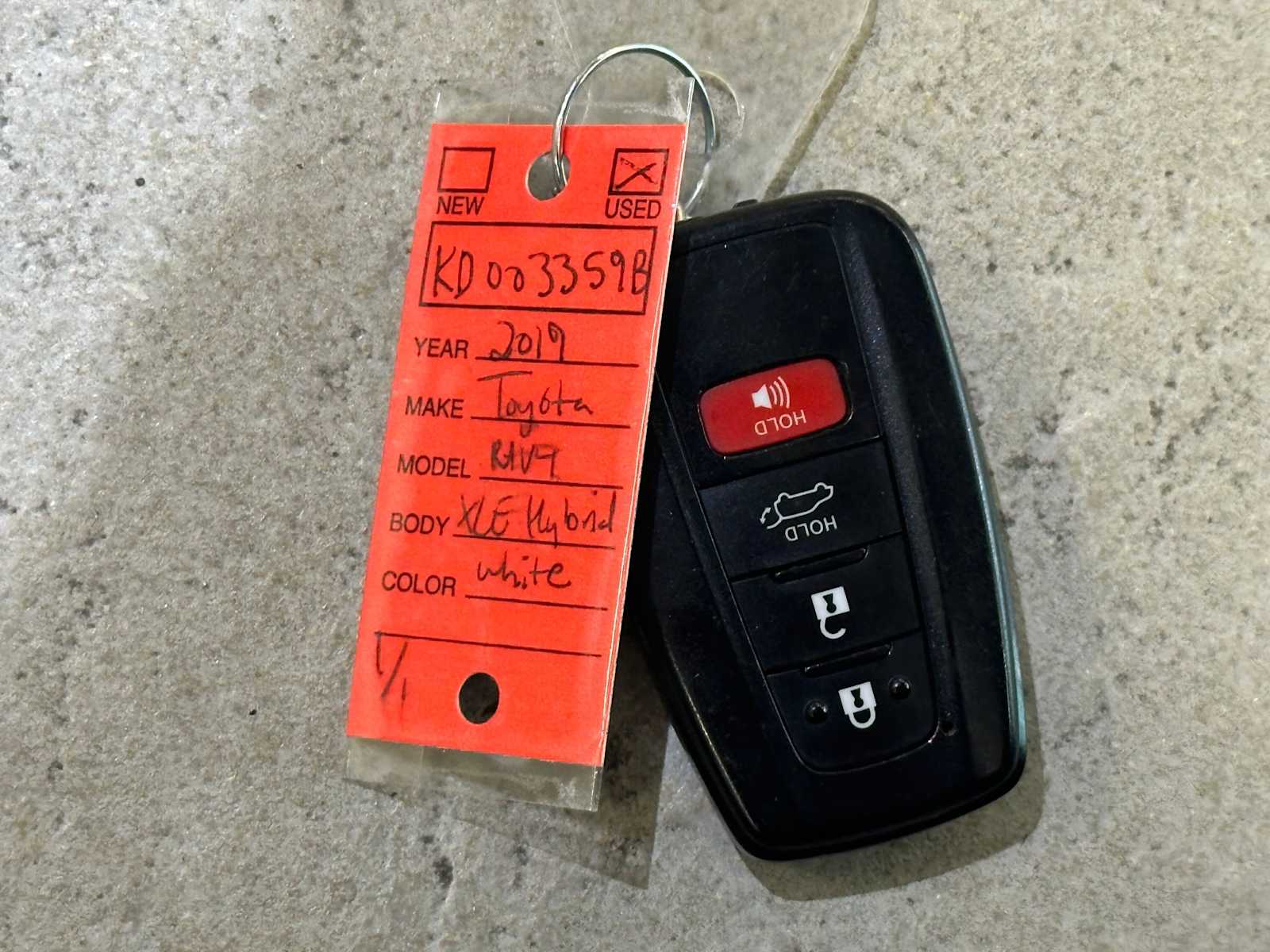 Thumbnail: 2019 Toyota RAV4 - 33