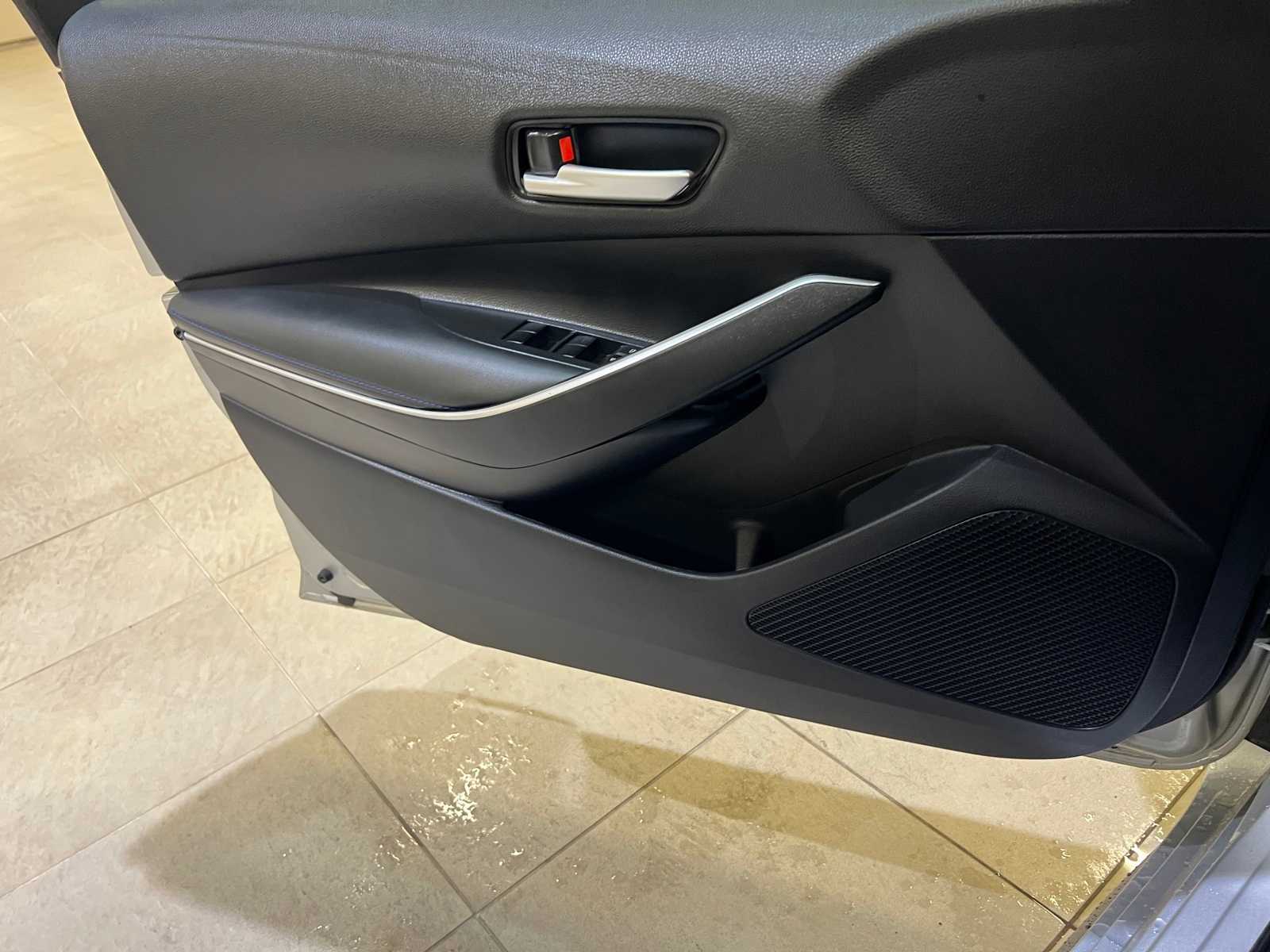 Thumbnail: 2022 Toyota Corolla - 18