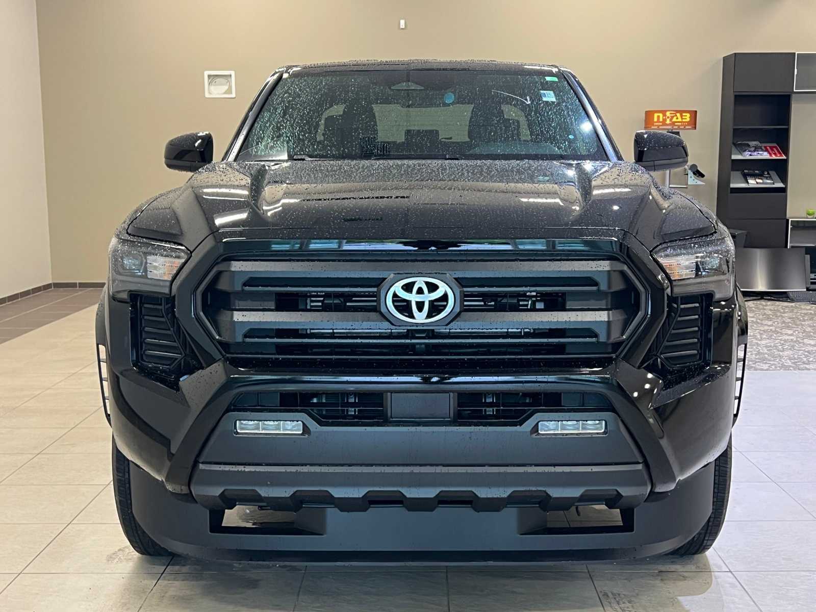 Thumbnail: 2025 Toyota Tacoma - 8