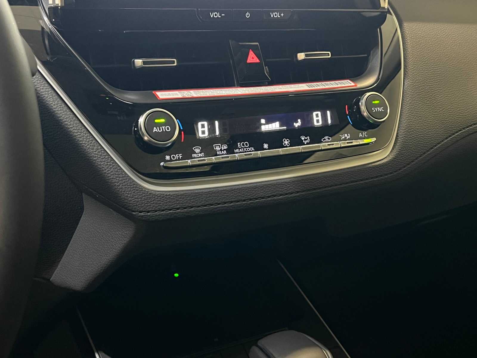 Thumbnail: 2026 Toyota Corolla Cross - 25