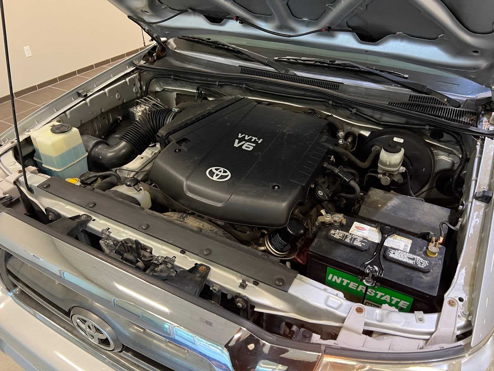 Thumbnail: 2010 Toyota Tacoma - 9