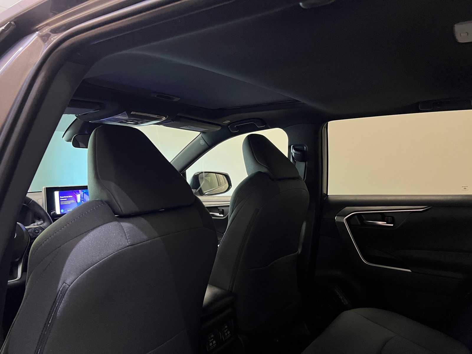 Thumbnail: 2025 Toyota RAV4 - 12