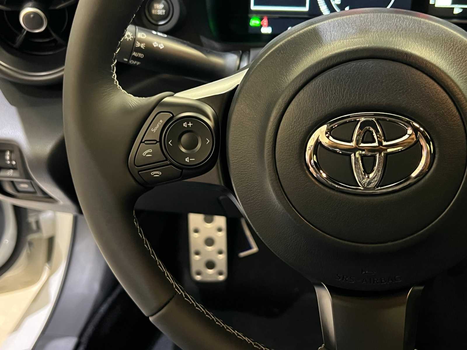 Thumbnail: 2025 Toyota GR86 - 17