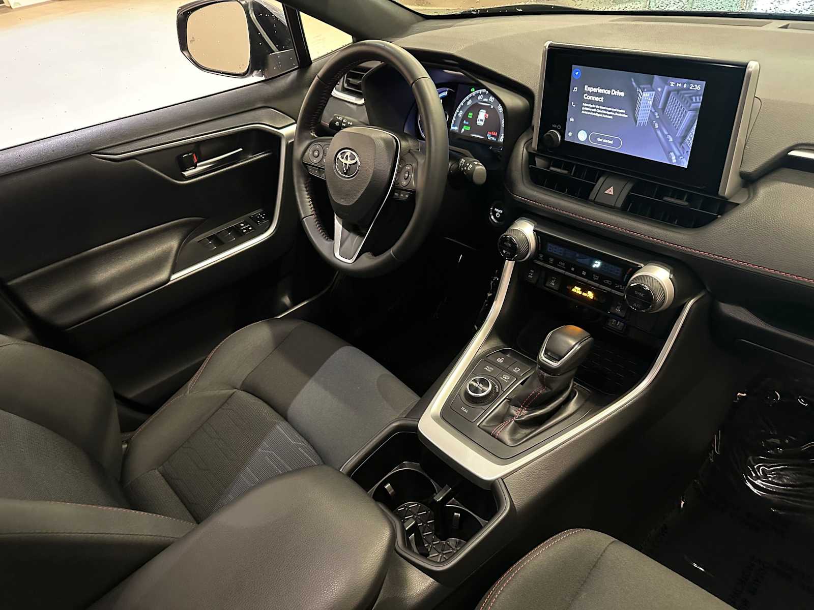 Thumbnail: 2024 Toyota RAV4 - 30