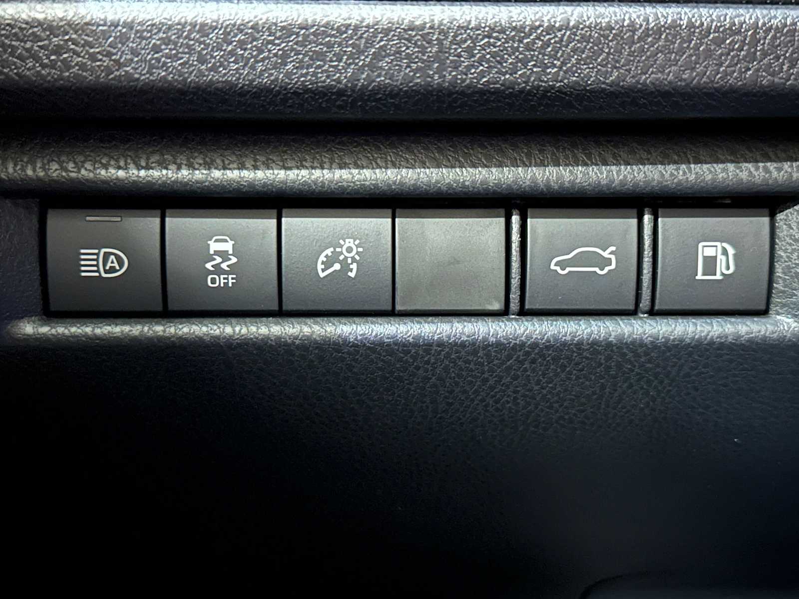 Thumbnail: 2026 Toyota Camry - 19