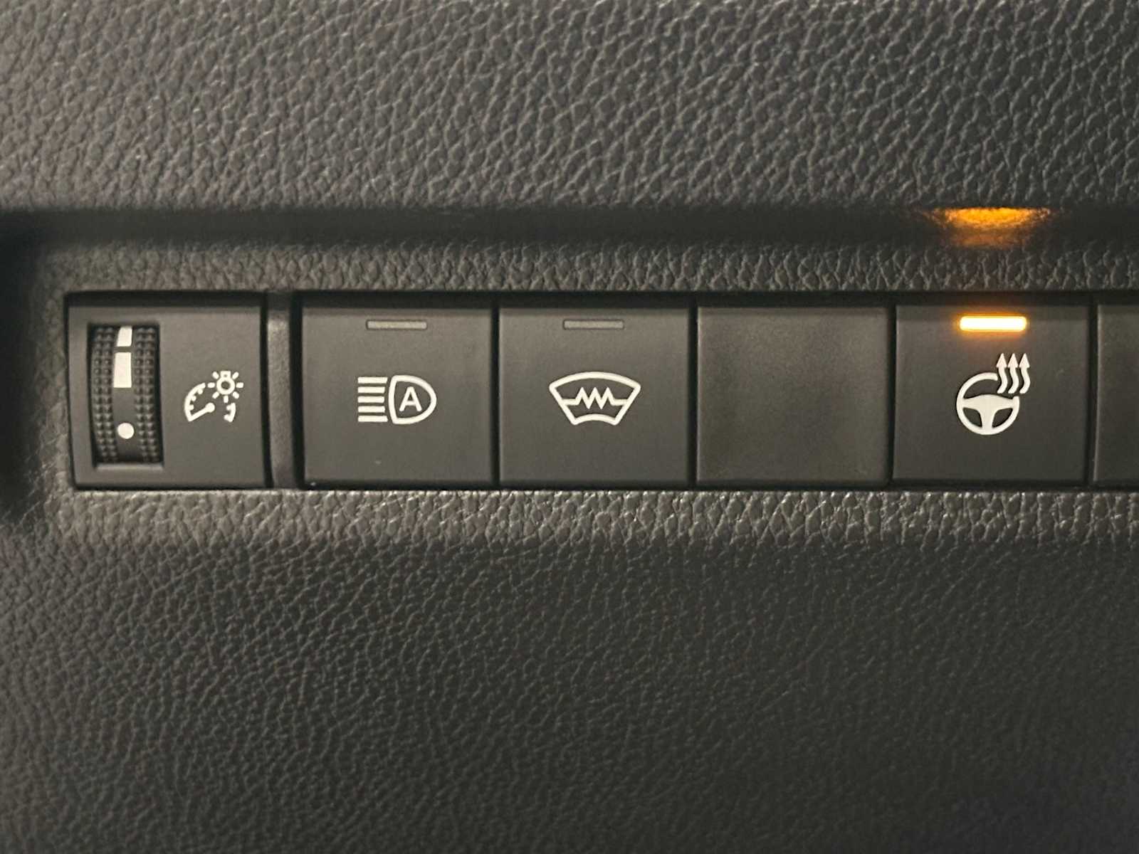 Thumbnail: 2024 Toyota RAV4 - 18