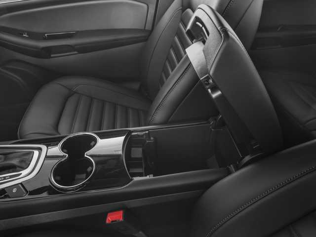 Thumbnail: 2017 Ford Edge - 21