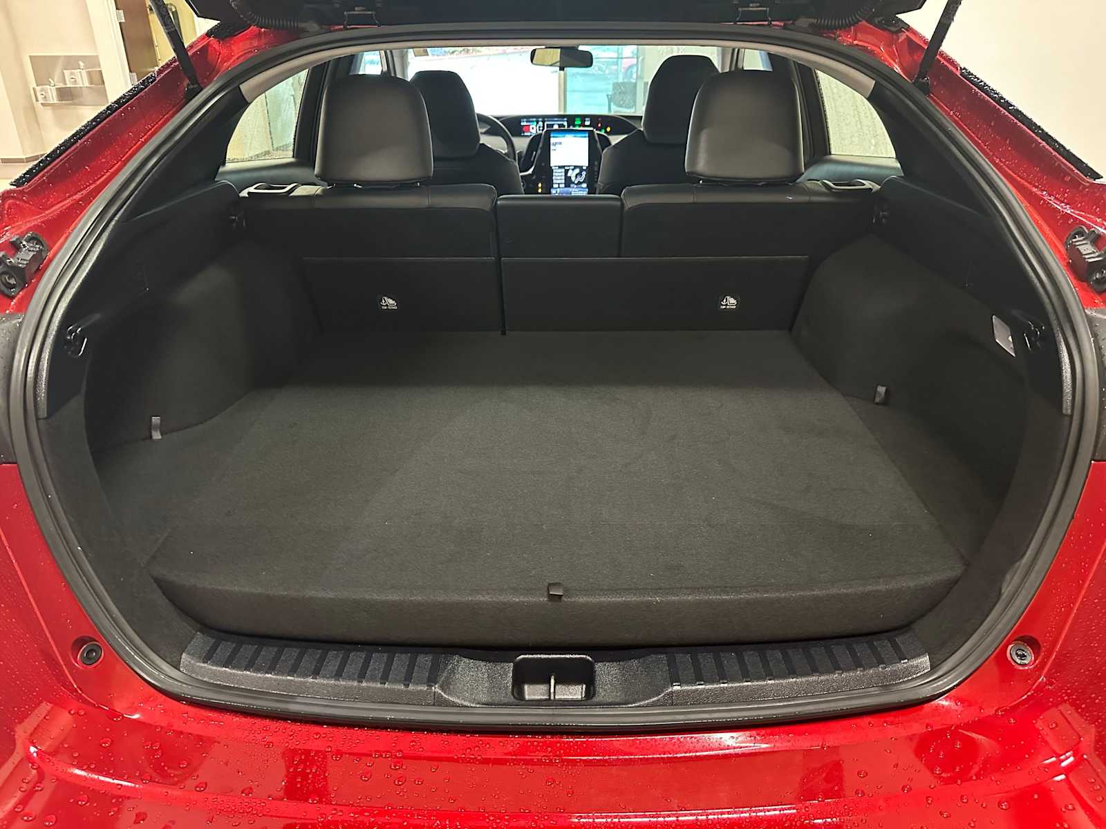 Thumbnail: 2019 Toyota Prius Prime - 30