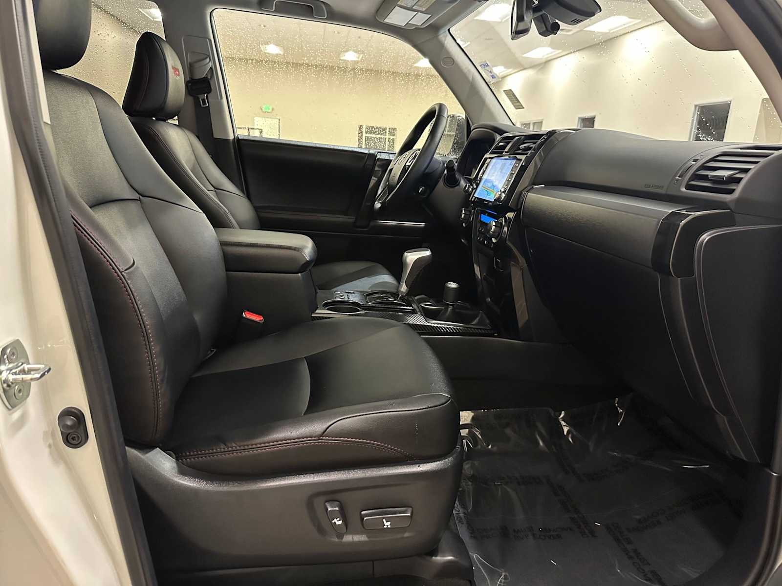 Thumbnail: 2023 Toyota 4Runner - 28