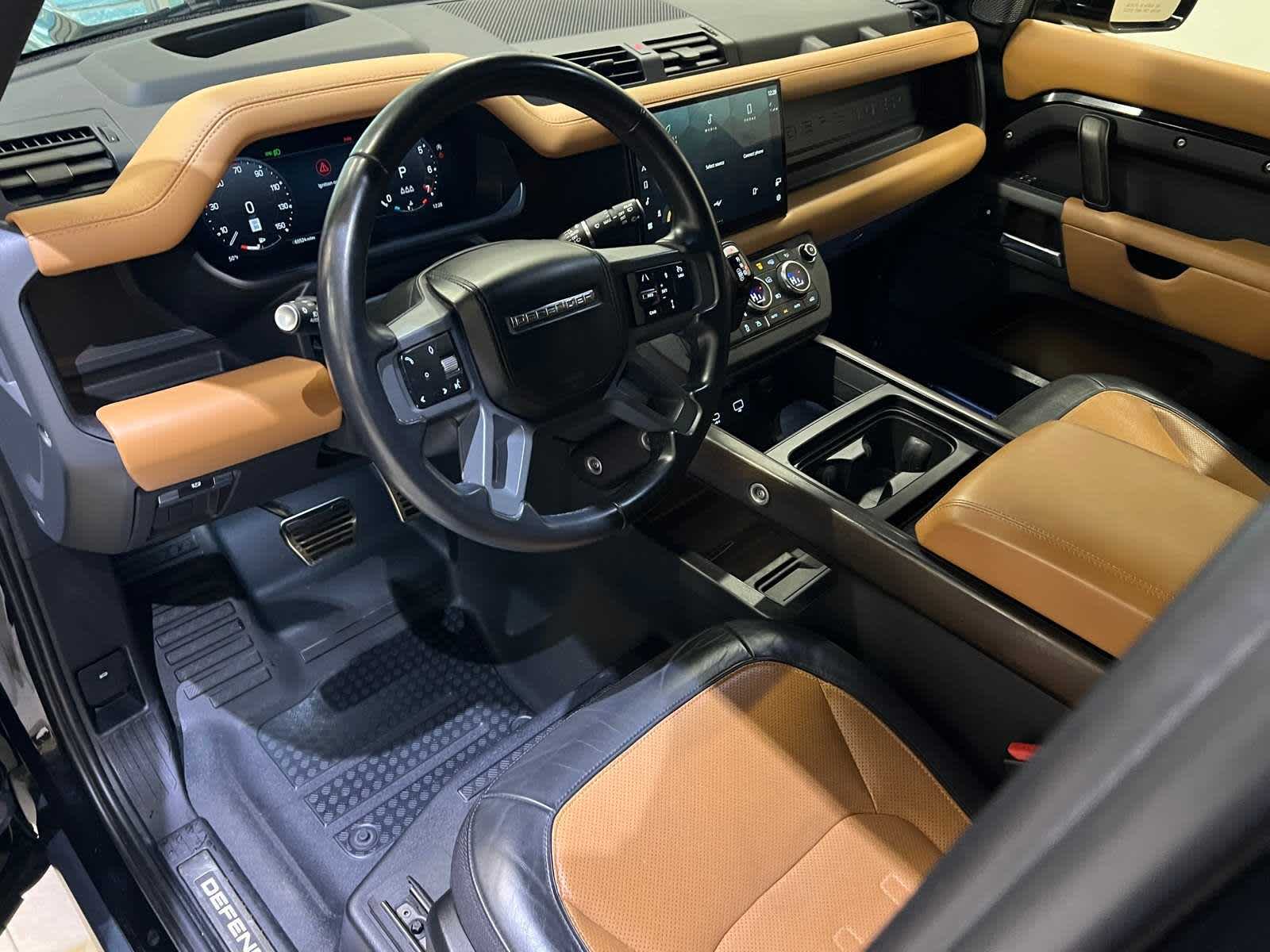 Thumbnail: 2023 Land Rover Defender - 2