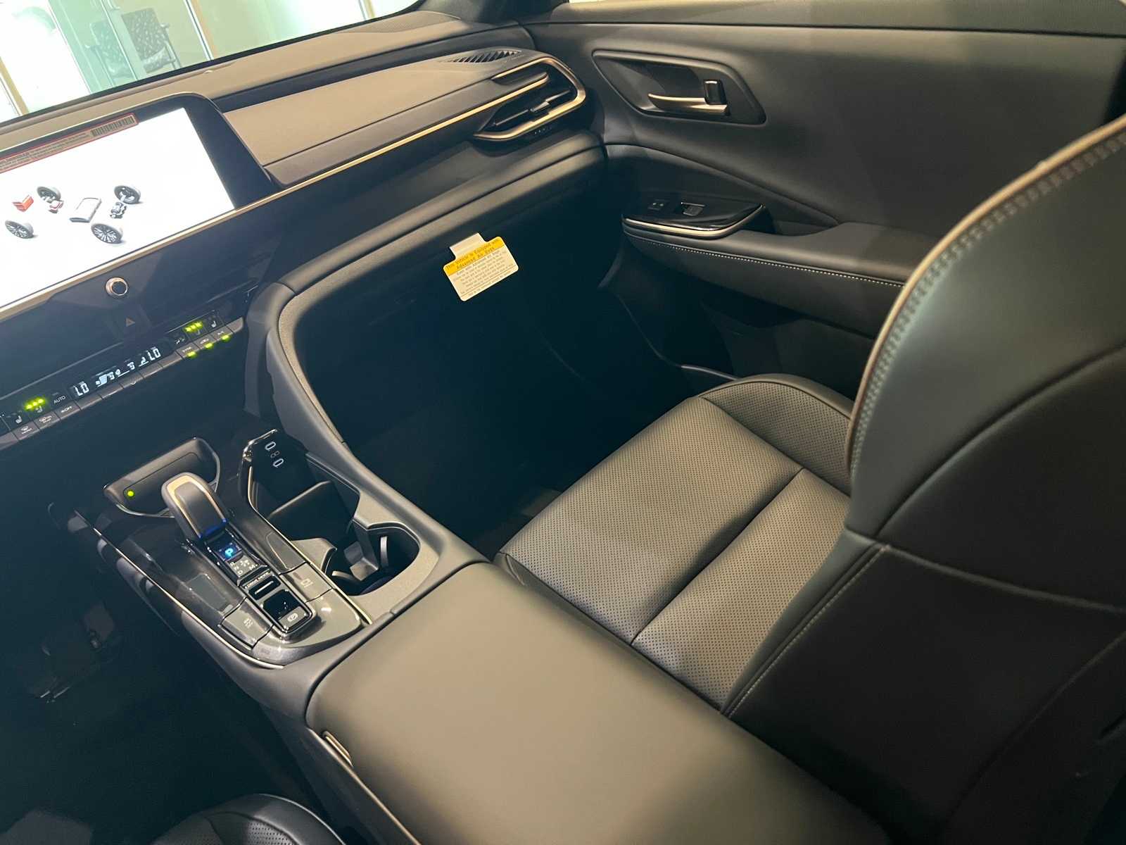 Thumbnail: 2026 Toyota Crown - 11