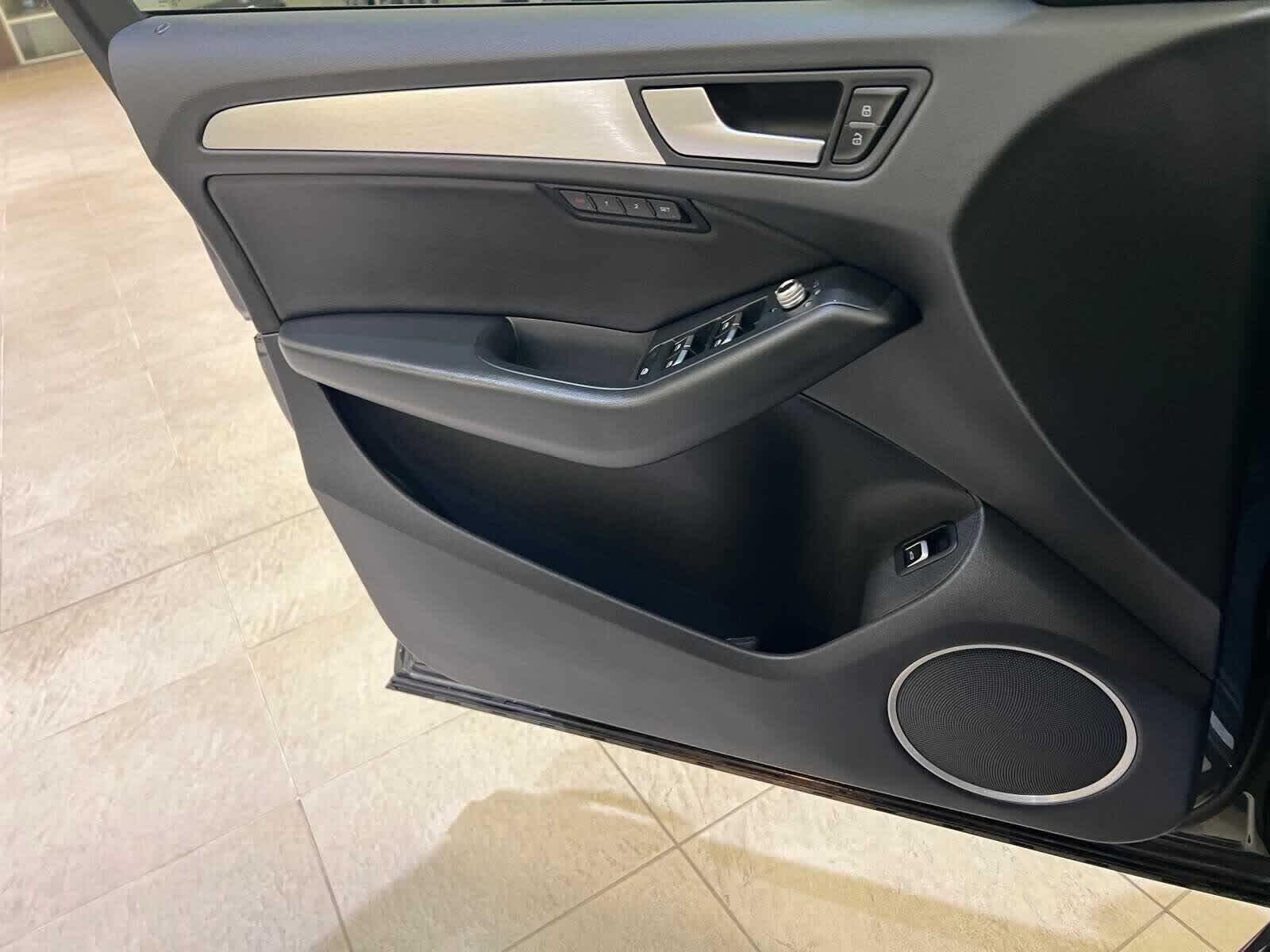 Thumbnail: 2014 Audi Q5 - 15