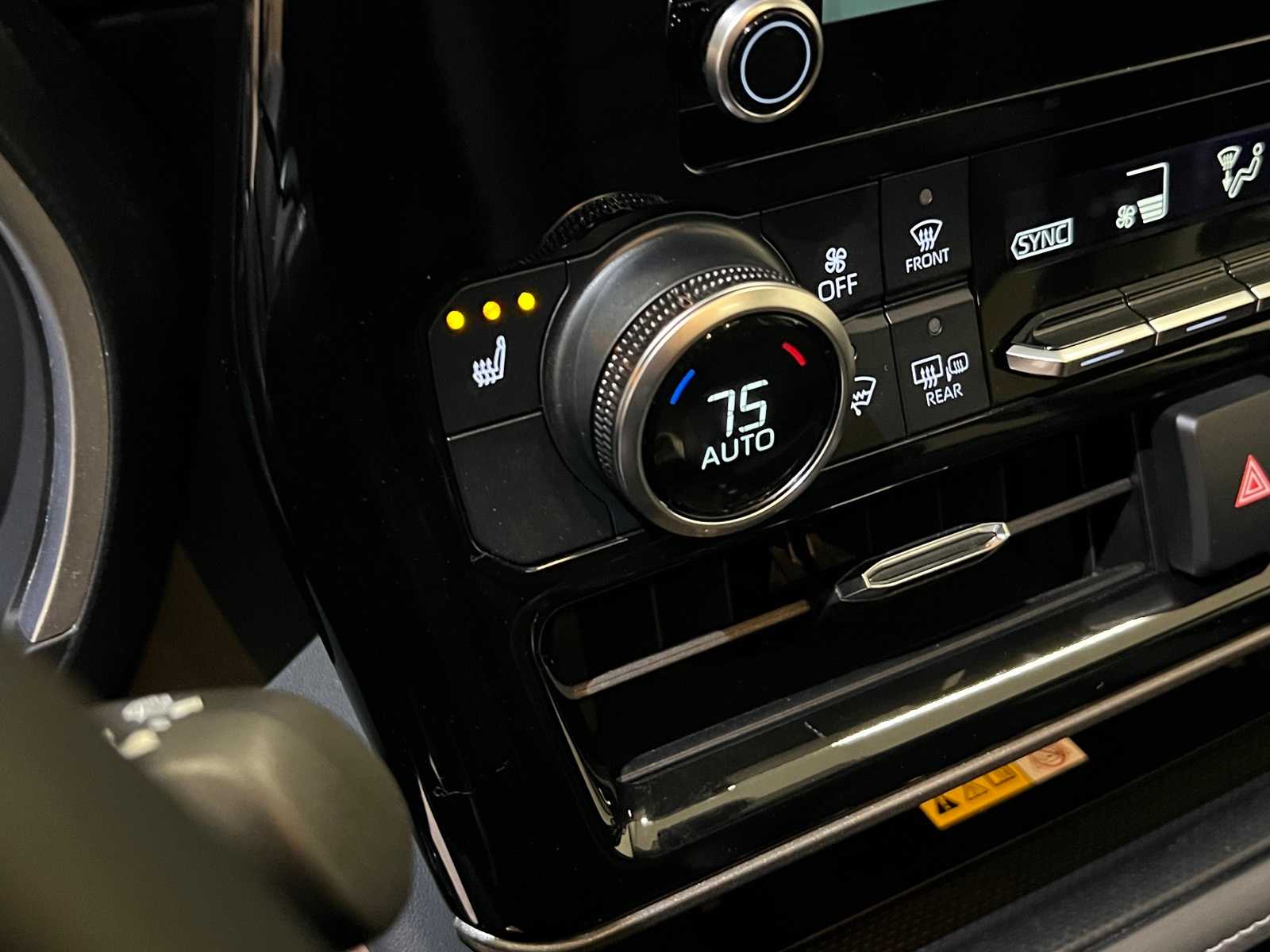 Thumbnail: 2024 Toyota Highlander - 26