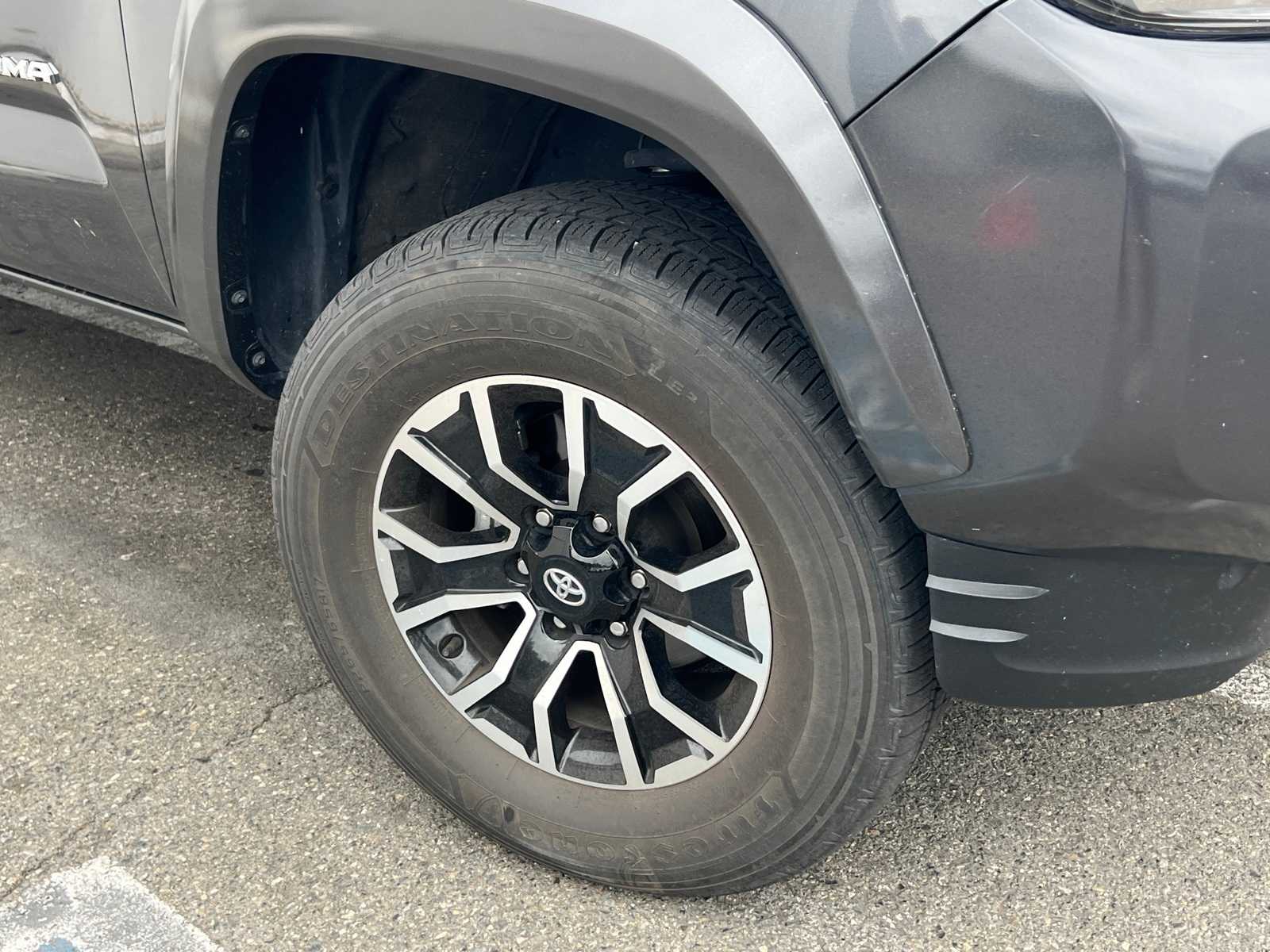 Thumbnail: 2023 Toyota Tacoma - 5