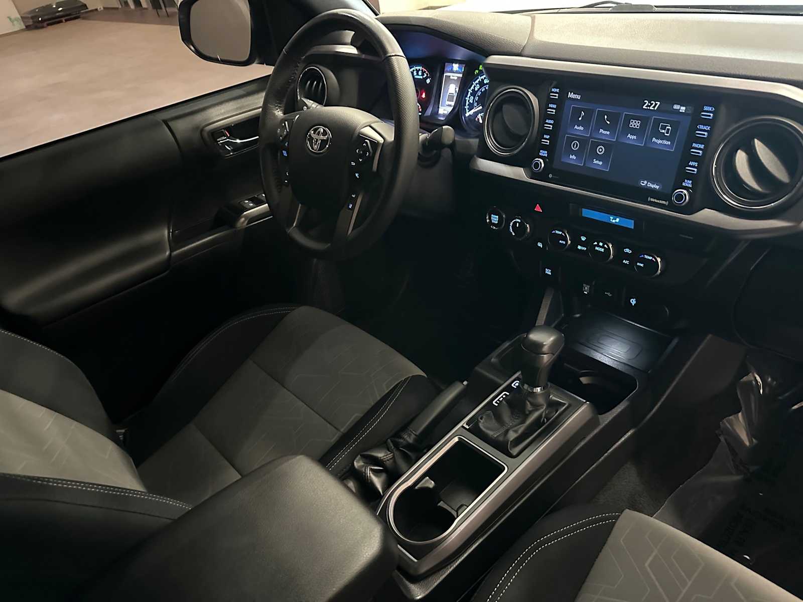 Thumbnail: 2023 Toyota Tacoma - 28