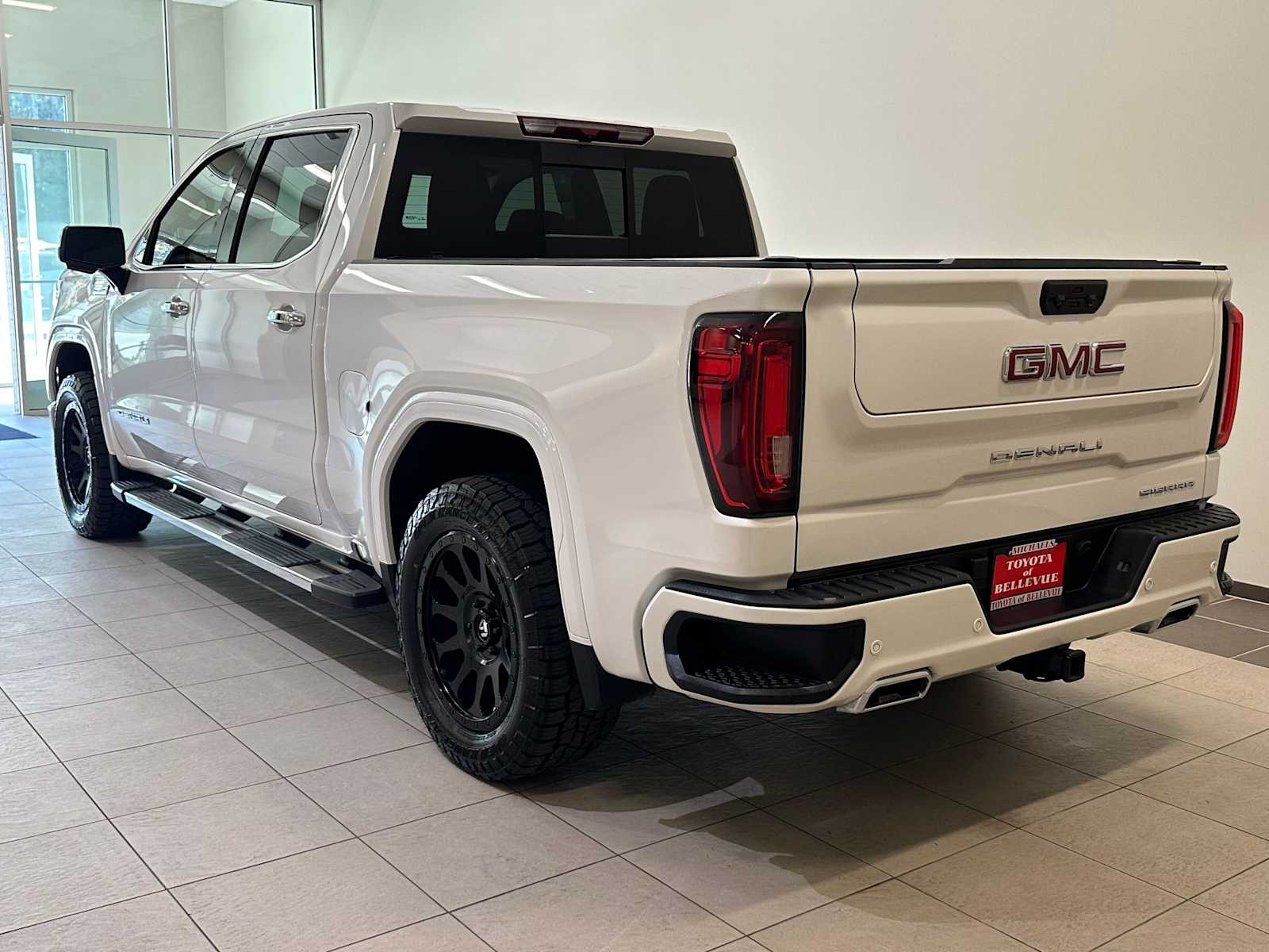 Thumbnail: 2022 GMC Sierra 1500 - 4