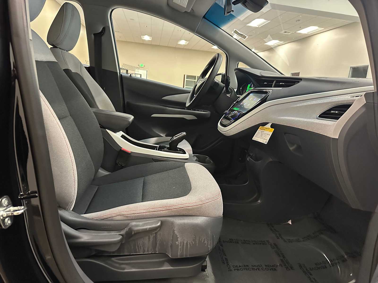 Thumbnail: 2021 Chevrolet Bolt EV - 26