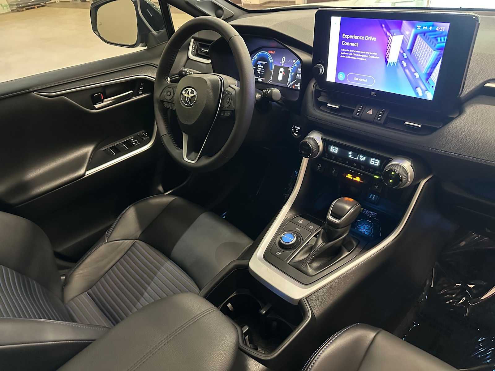 Thumbnail: 2023 Toyota RAV4 - 30
