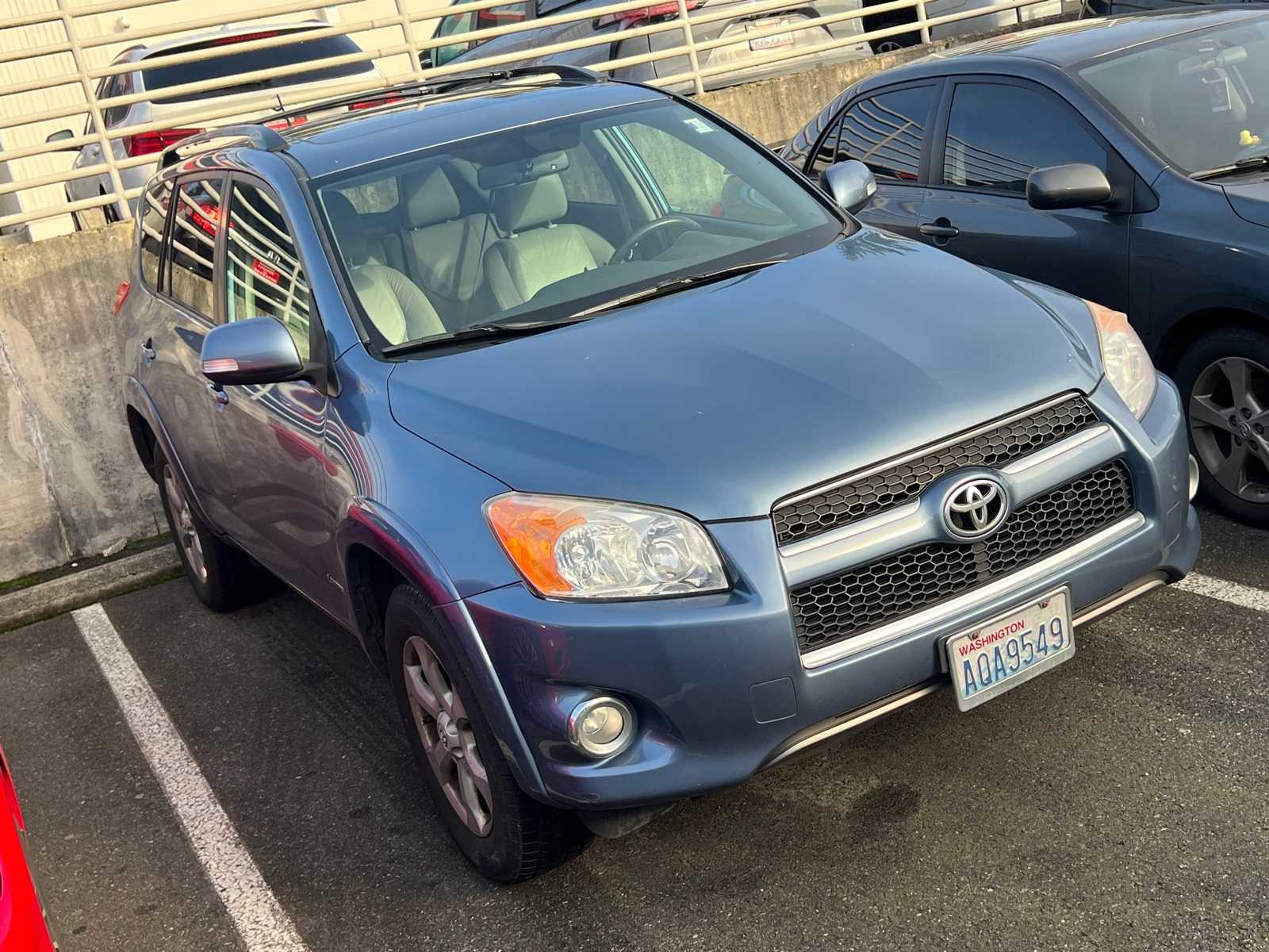 Thumbnail: 2012 Toyota RAV4 - 4