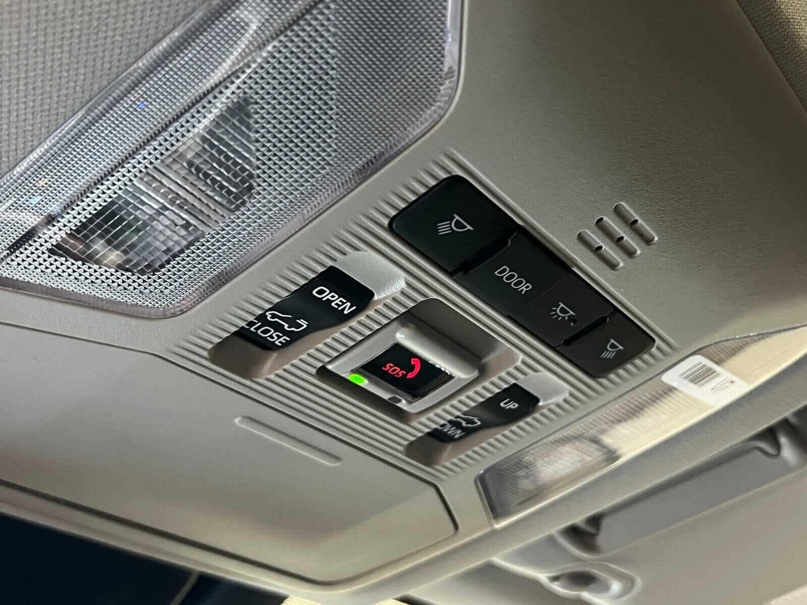 Thumbnail: 2025 Toyota RAV4 - 28