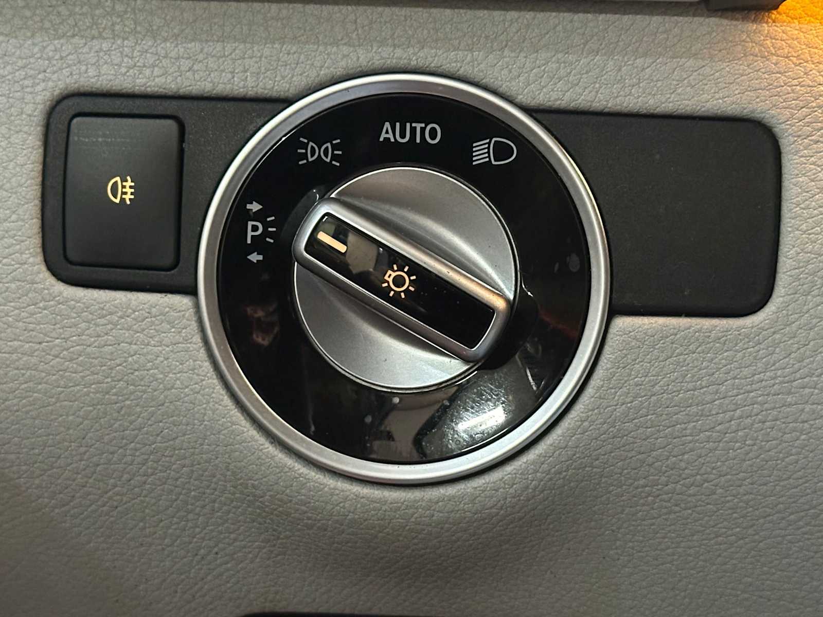 Thumbnail: 2014 Mercedes-Benz M-Class - 19