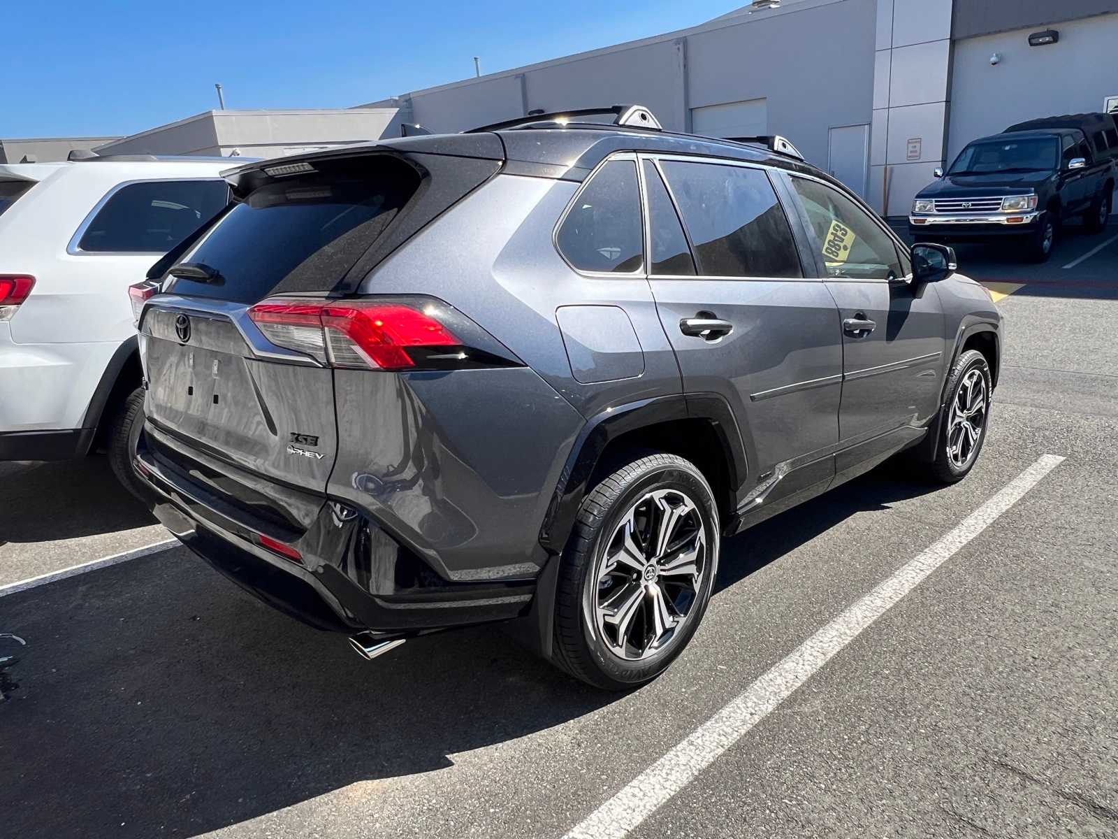Thumbnail: 2025 Toyota RAV4 - 7