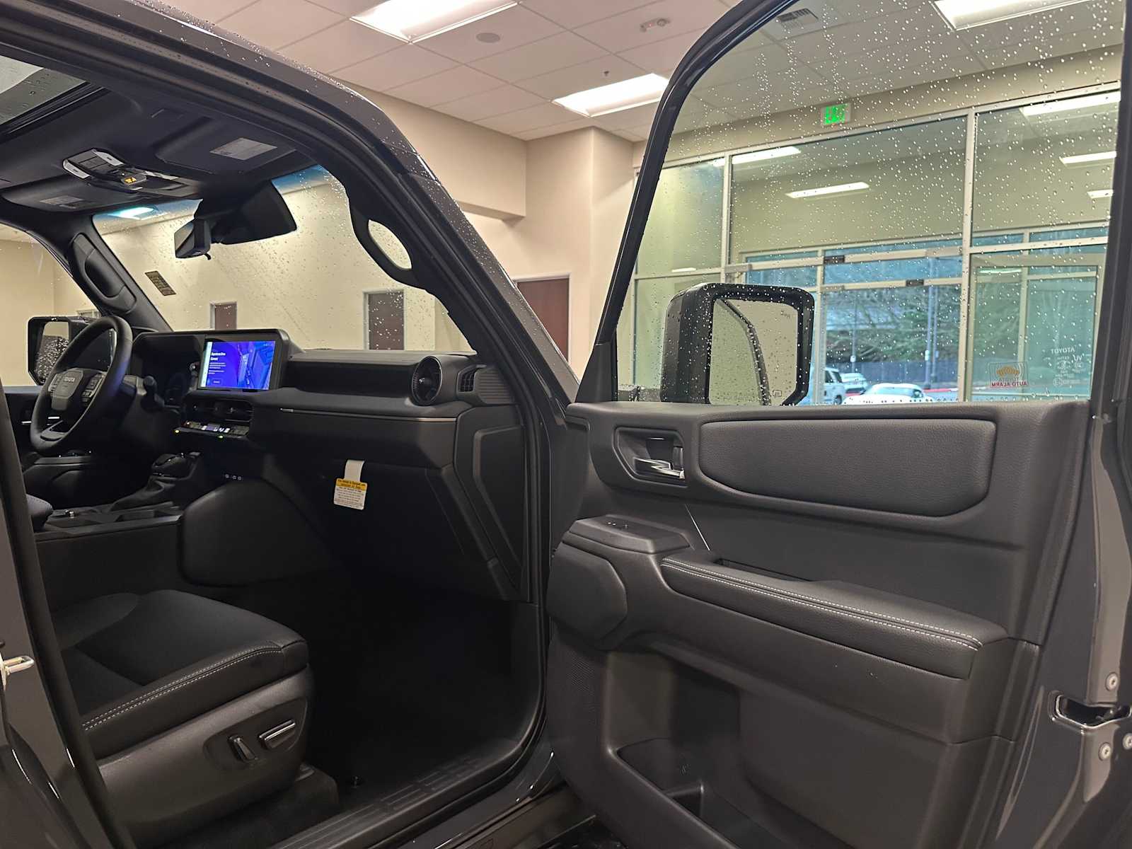 Thumbnail: 2025 Toyota Land Cruiser - 31