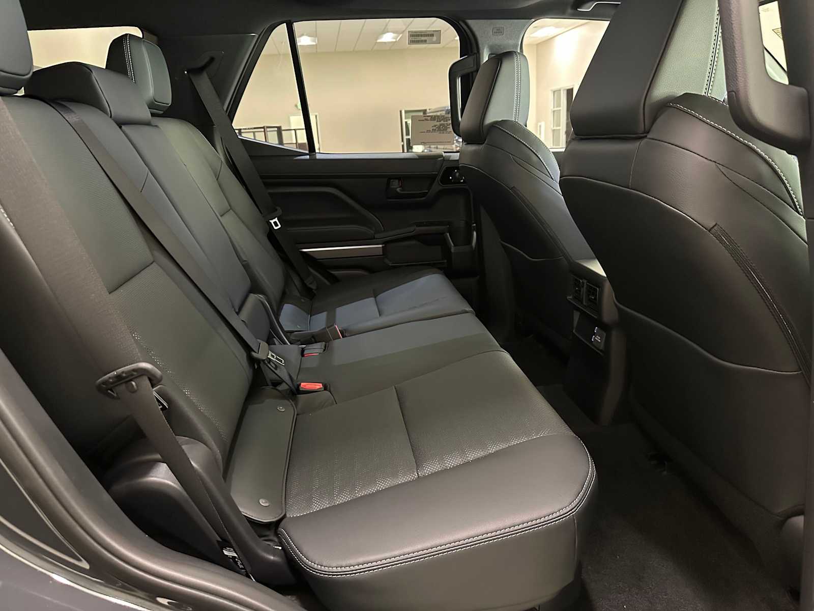 Thumbnail: 2026 Toyota 4Runner - 25