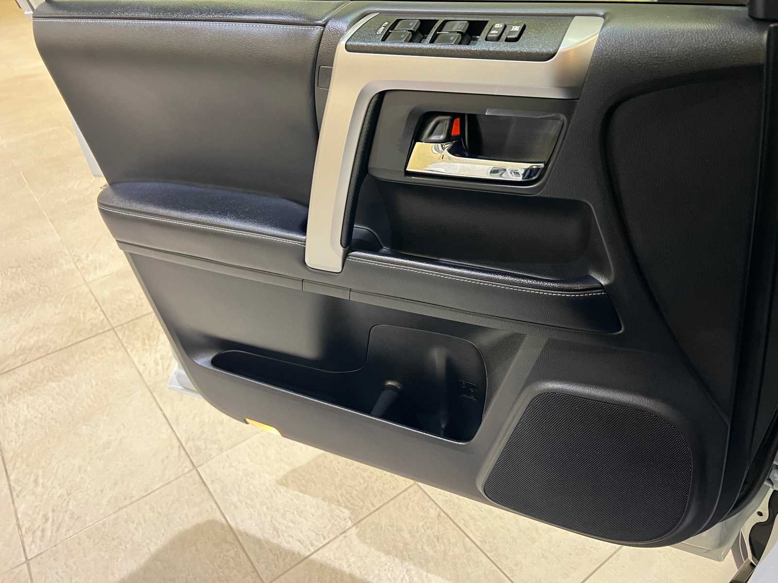 Thumbnail: 2024 Toyota 4Runner - 18