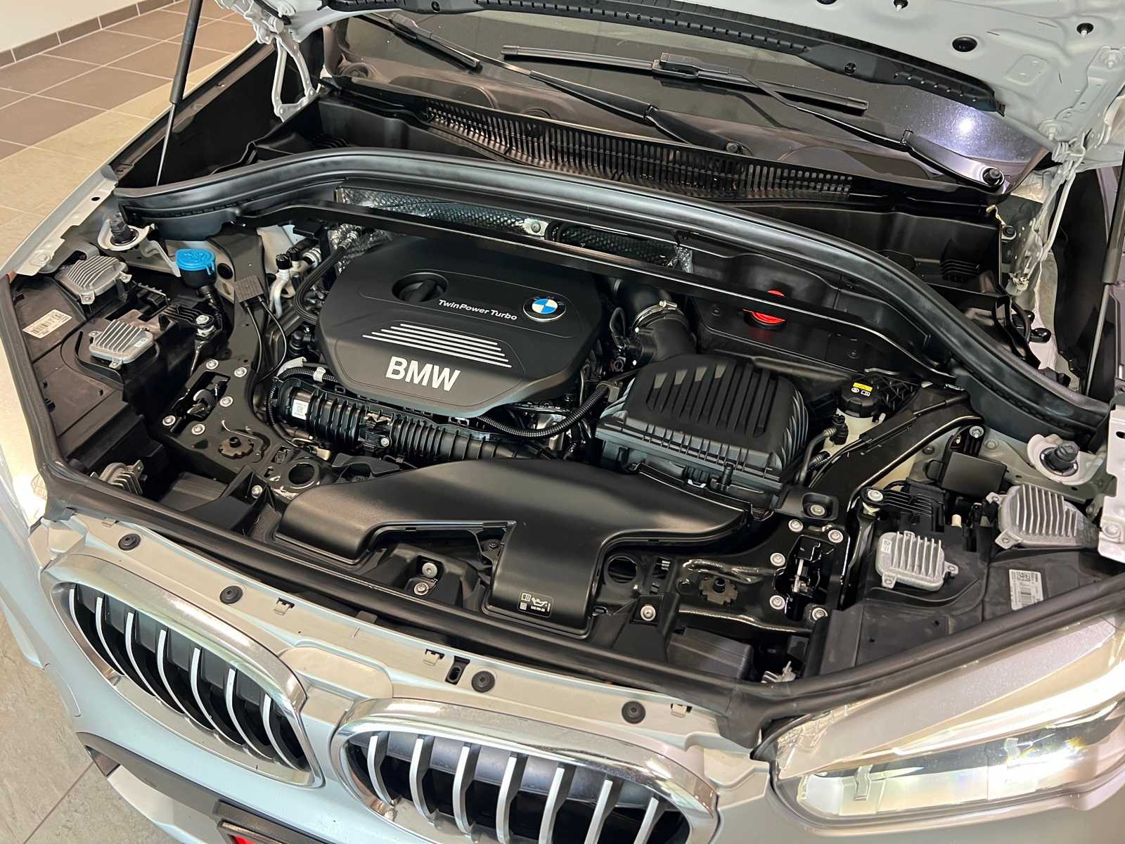 Thumbnail: 2016 BMW X1 - 9