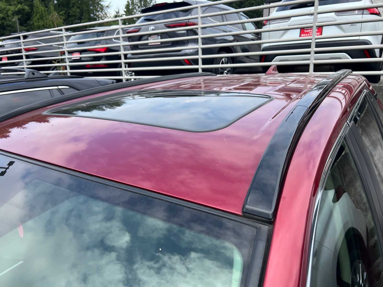Thumbnail: 2021 Toyota RAV4 - 7