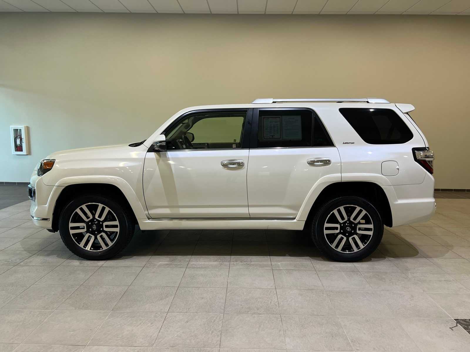 Thumbnail: 2023 Toyota 4Runner - 3