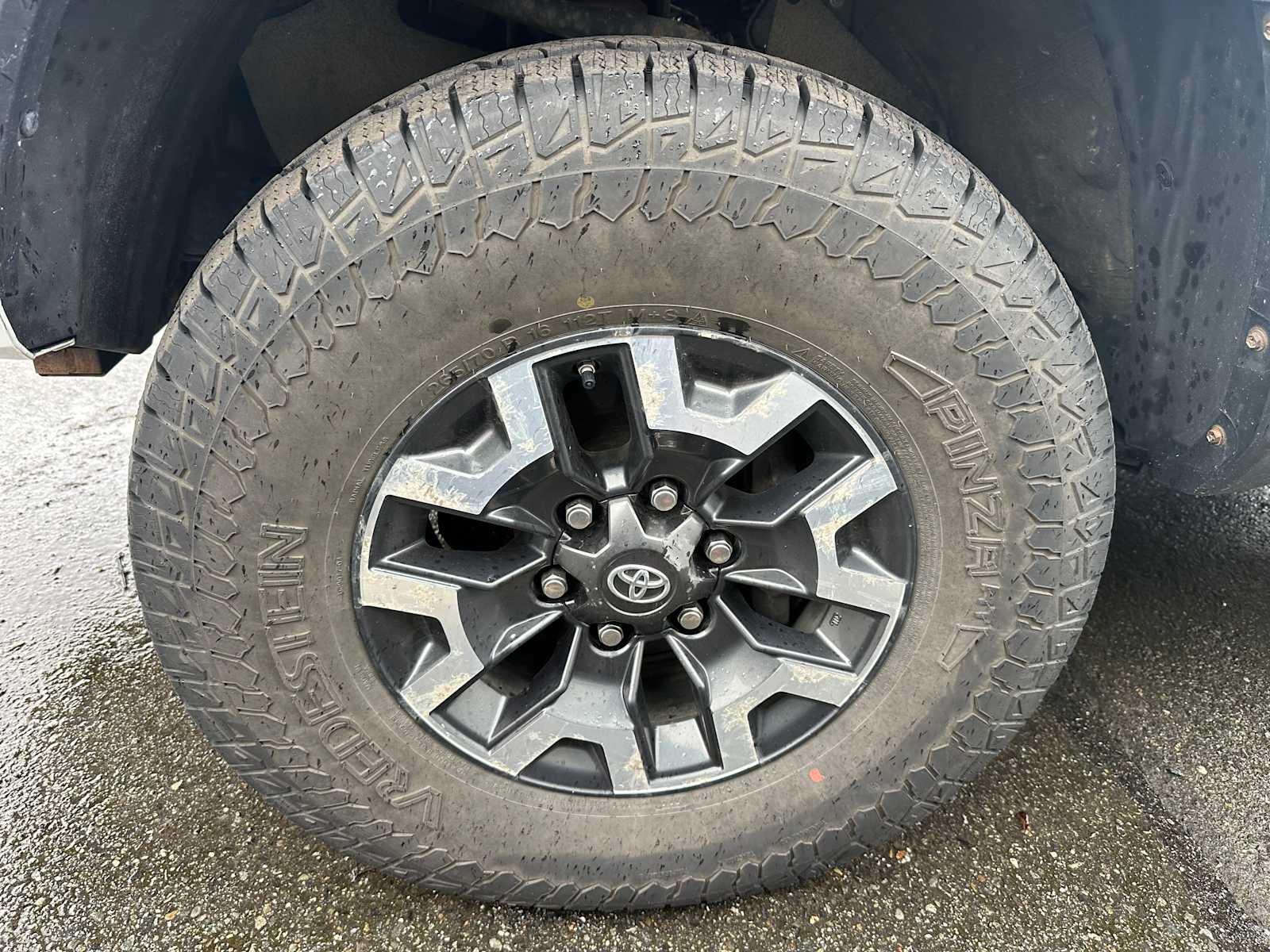 Thumbnail: 2017 Toyota Tacoma - 4