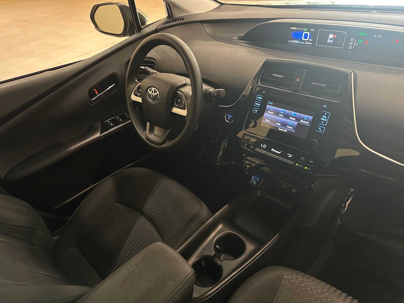 Thumbnail: 2016 Toyota Prius - 27