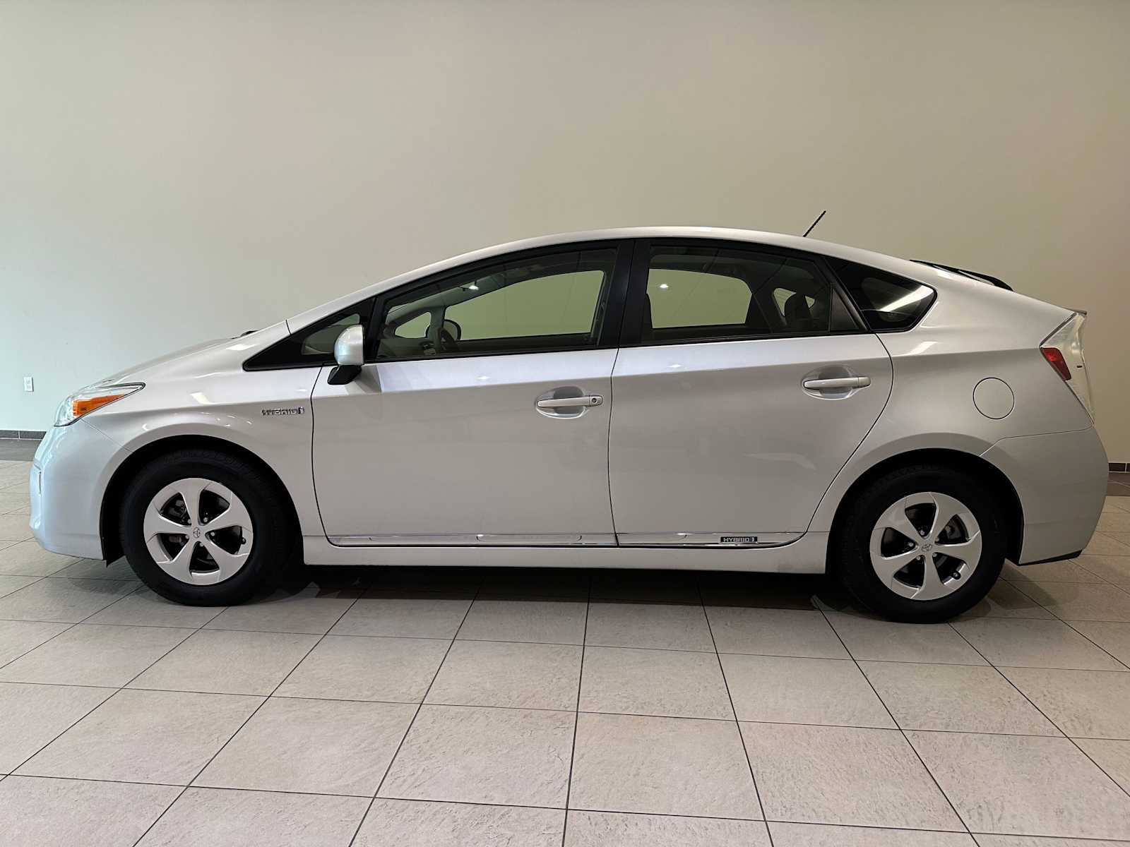 Thumbnail: 2012 Toyota Prius - 3