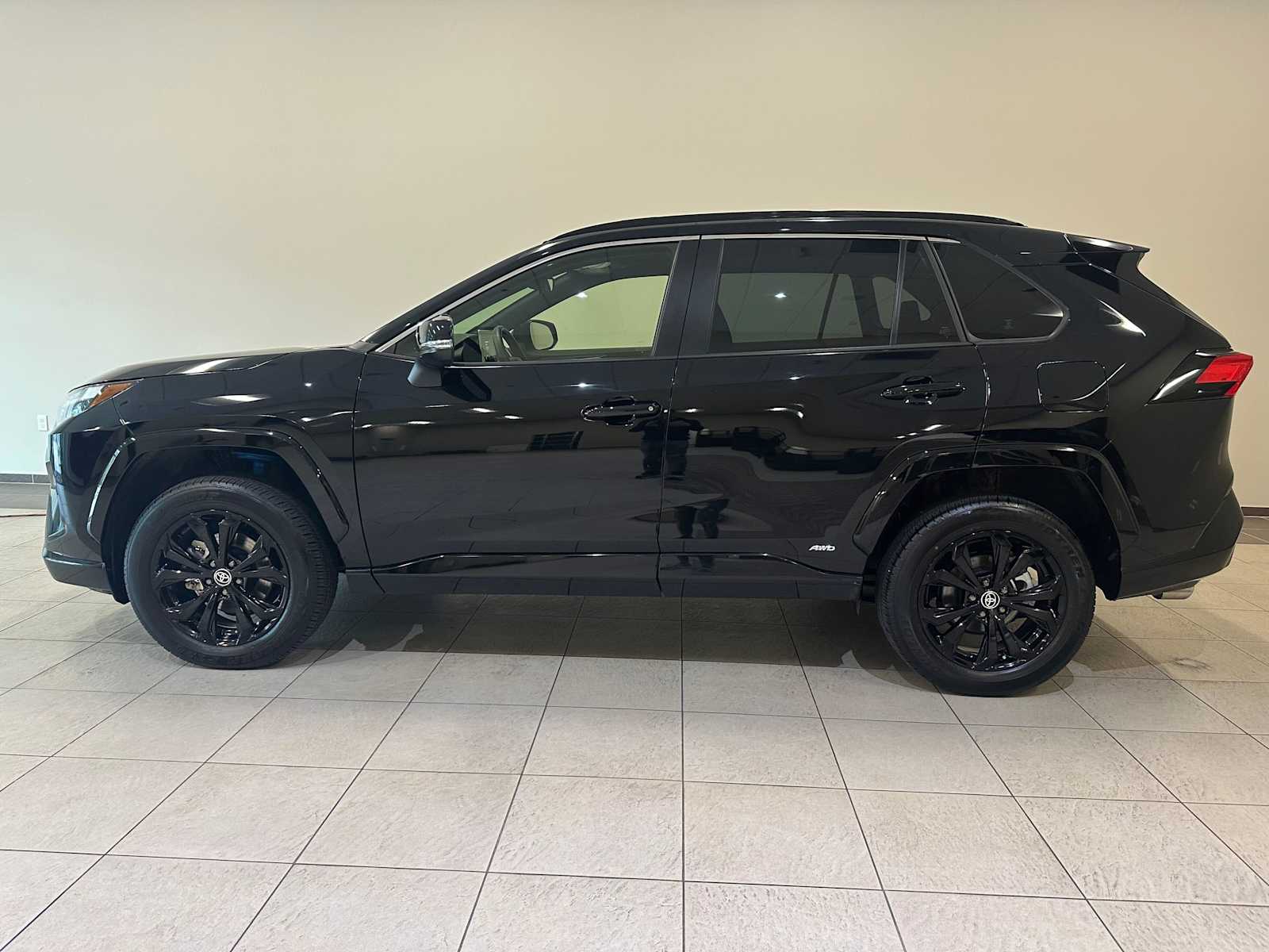 Thumbnail: 2024 Toyota RAV4 - 4