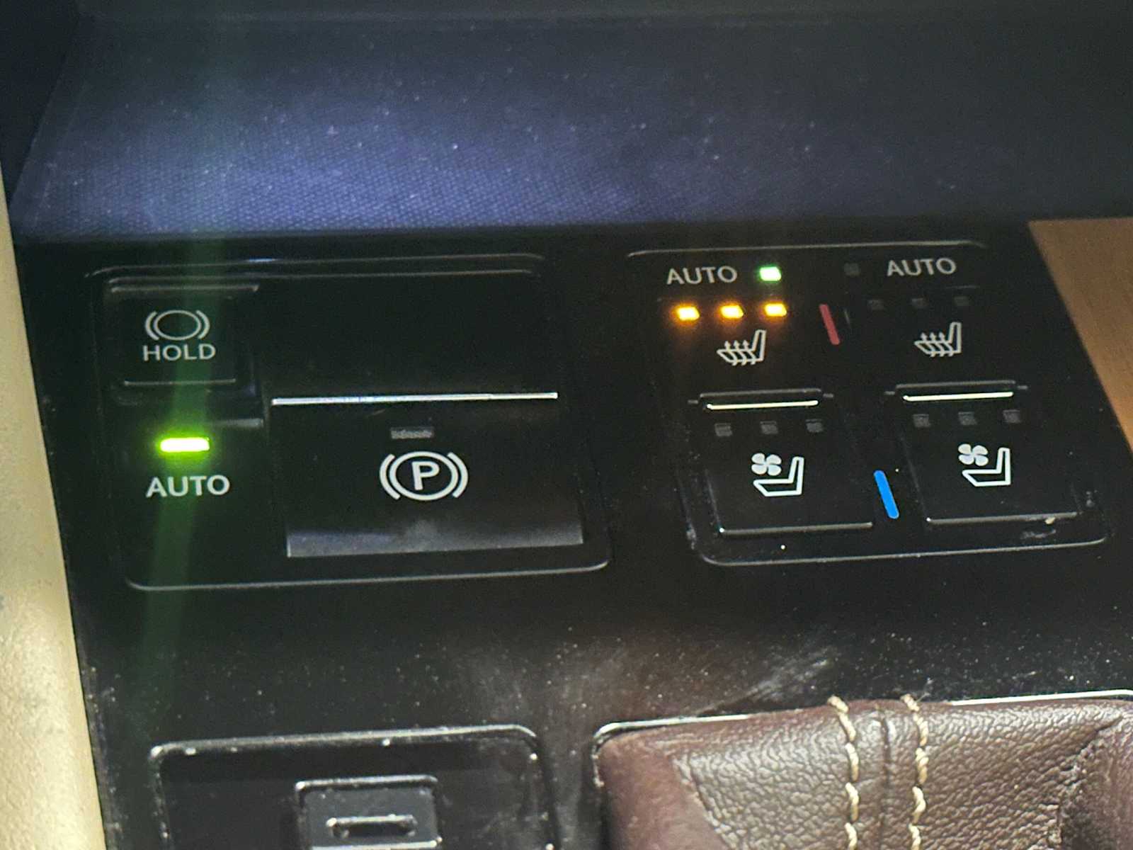 Thumbnail: 2016 Lexus RX - 16