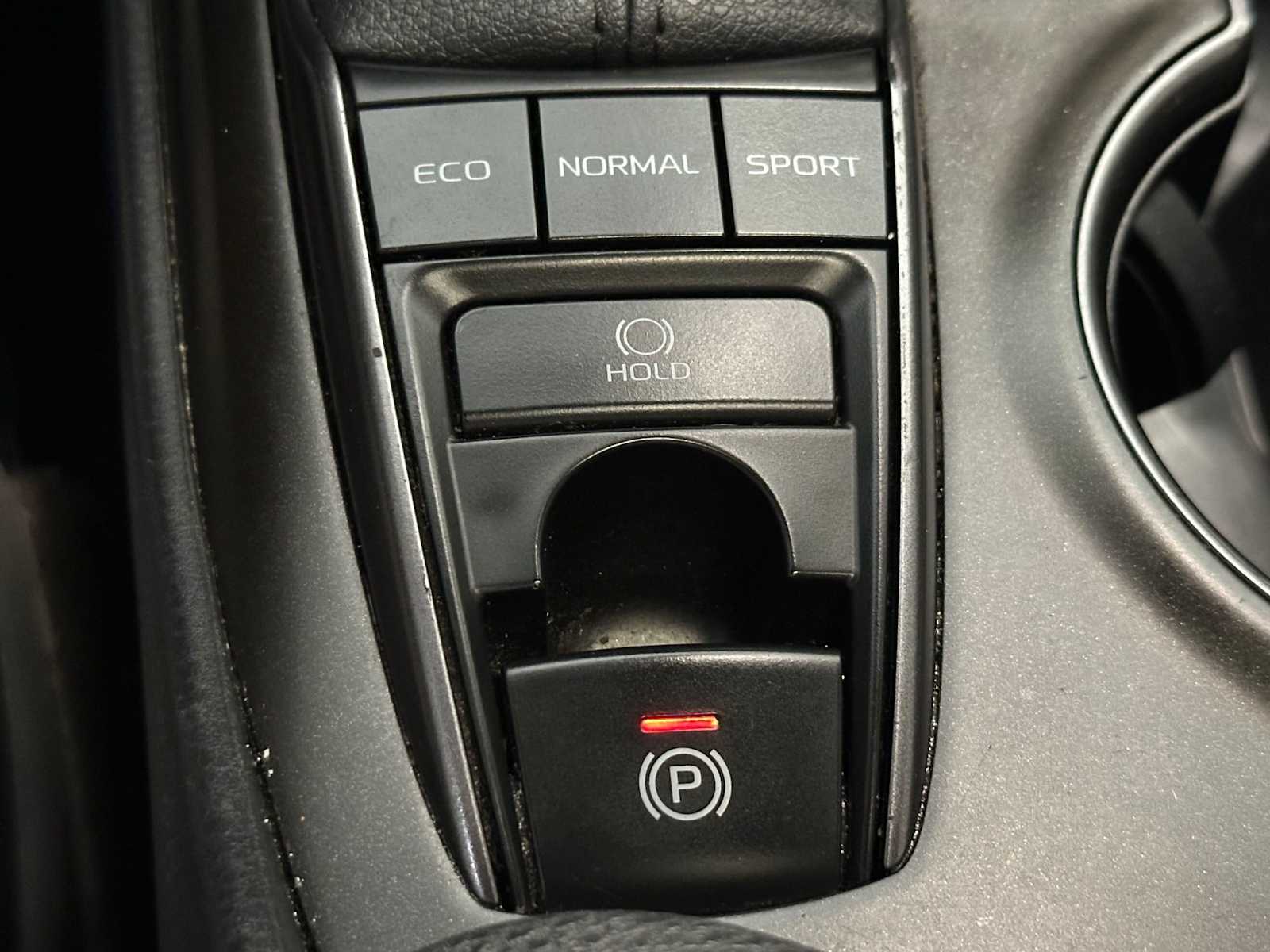 Thumbnail: 2023 Toyota Camry - 18