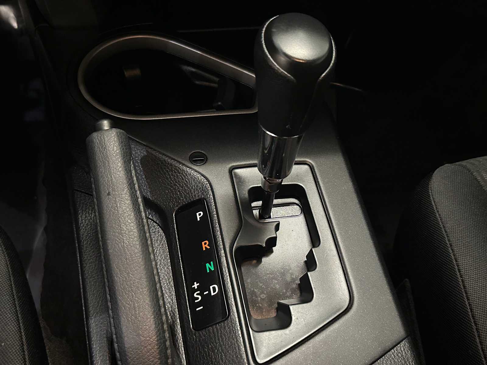 Thumbnail: 2016 Toyota RAV4 - 16