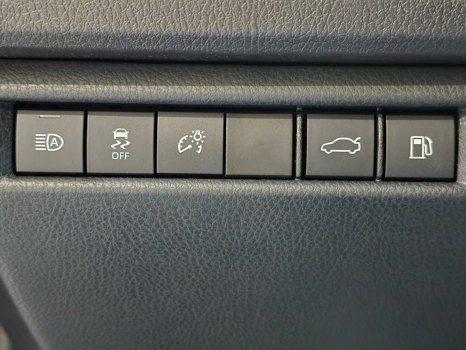 Thumbnail: 2026 Toyota Camry - 19