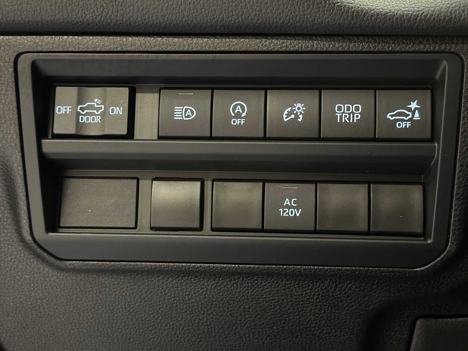 Thumbnail: 2026 Toyota Tundra - 18