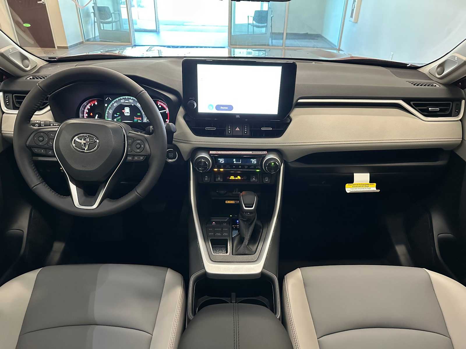 Thumbnail: 2025 Toyota RAV4 - 10