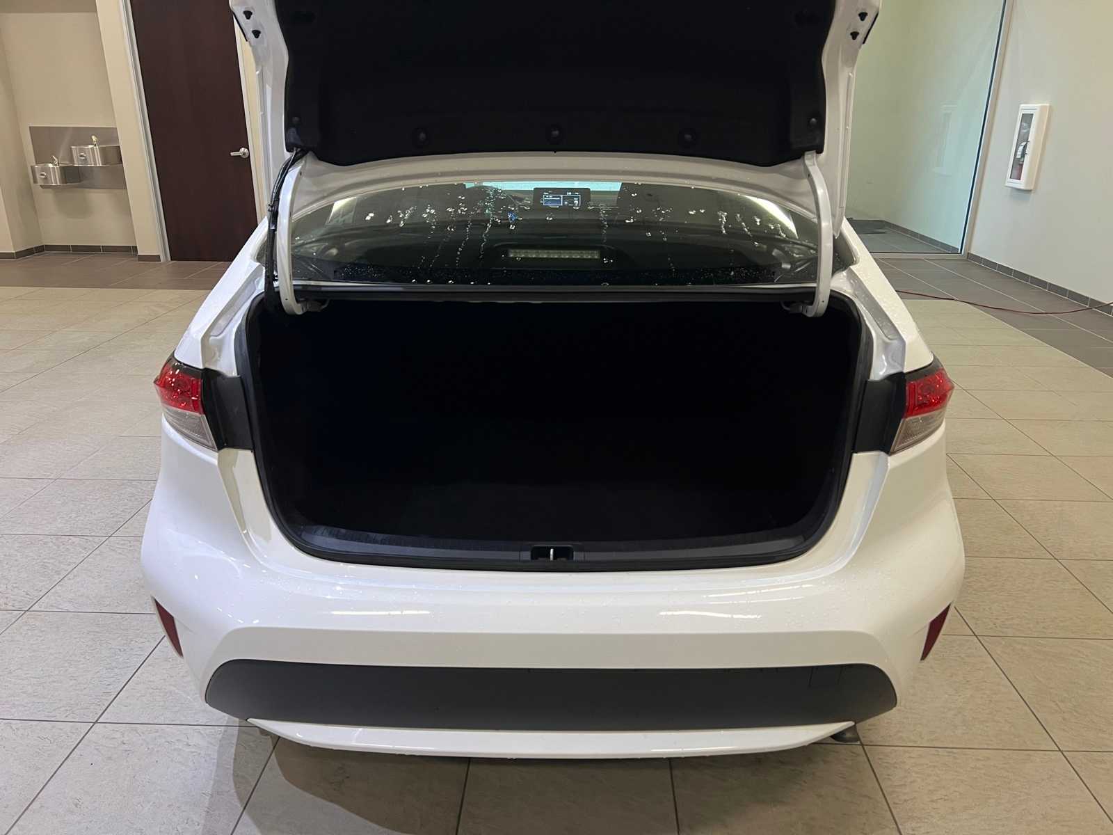 Thumbnail: 2022 Toyota Corolla - 27