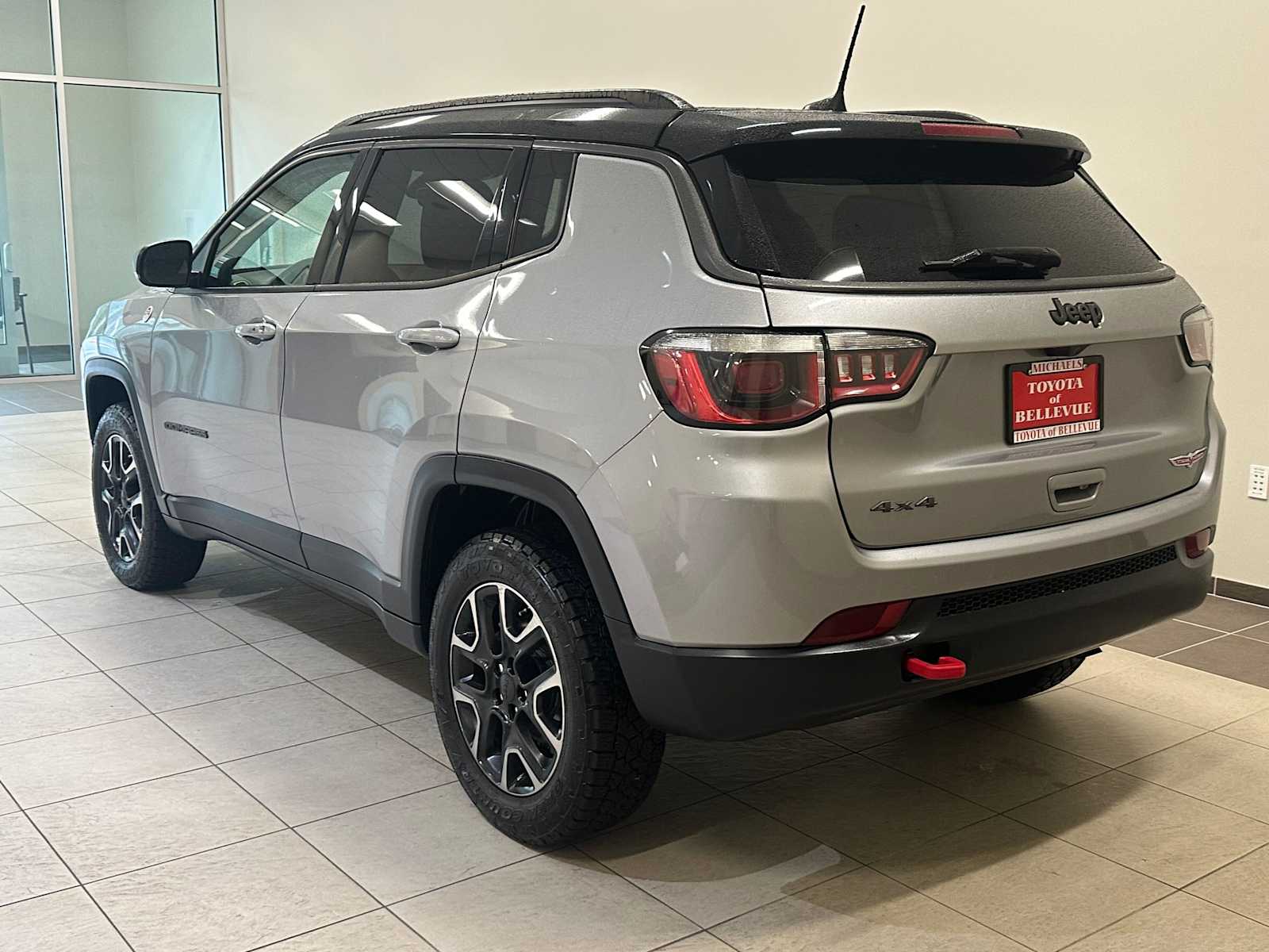 Thumbnail: 2019 Jeep Compass - 4