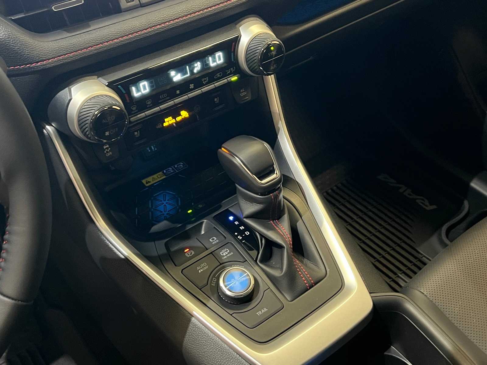 Thumbnail: 2025 Toyota RAV4 - 23